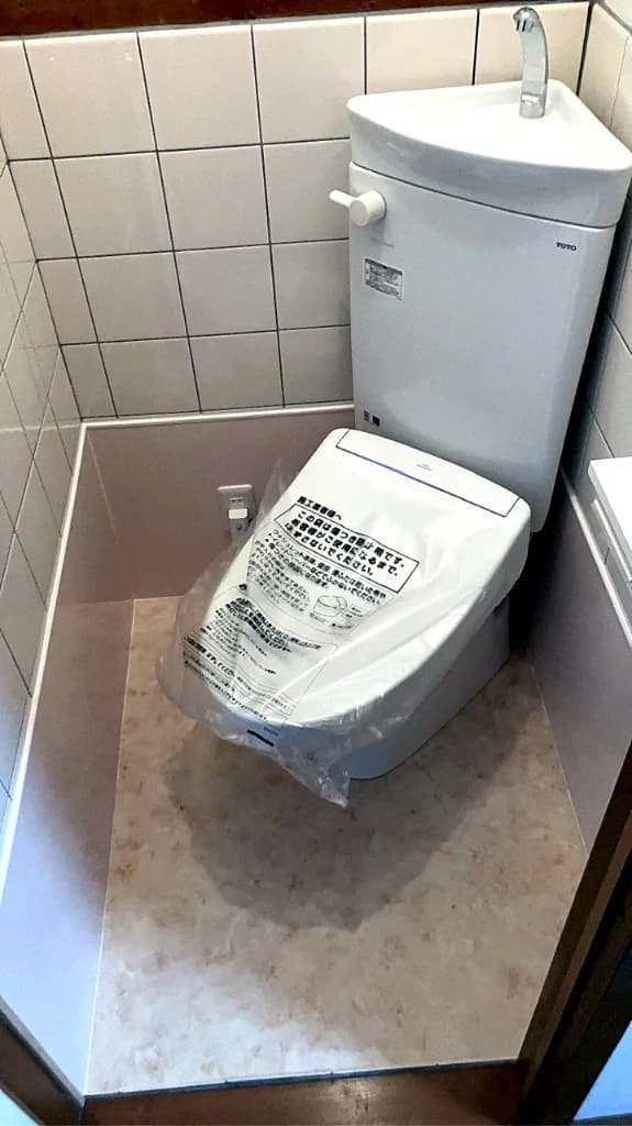 新設洋式トイレの施工写真